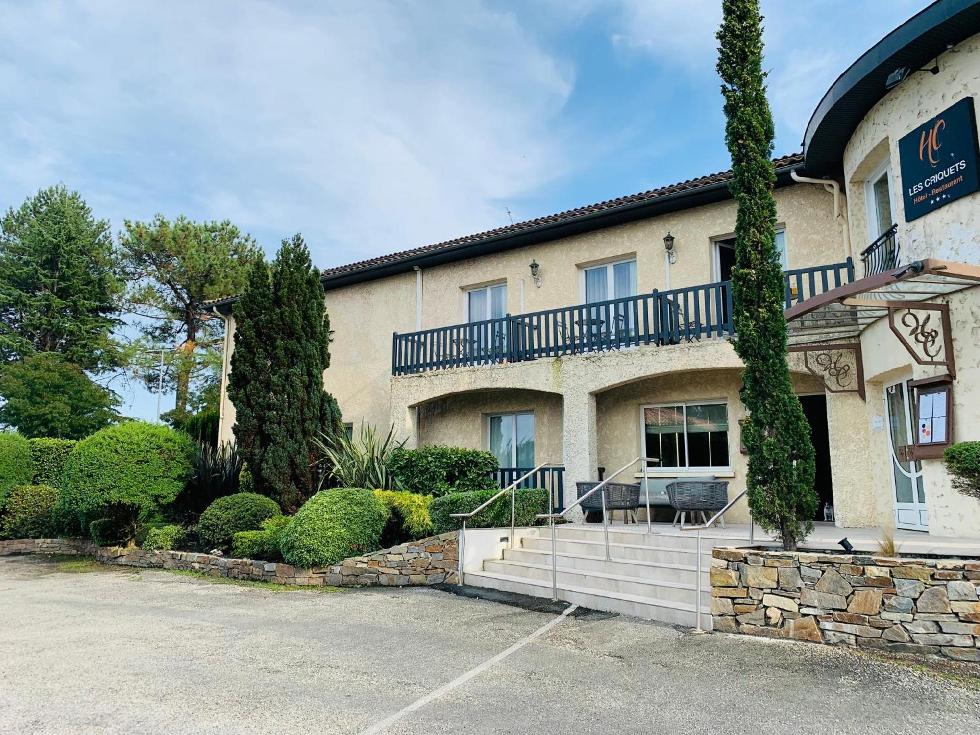 Les Criquets Hotel & Spa Blanquefort  Buitenkant foto