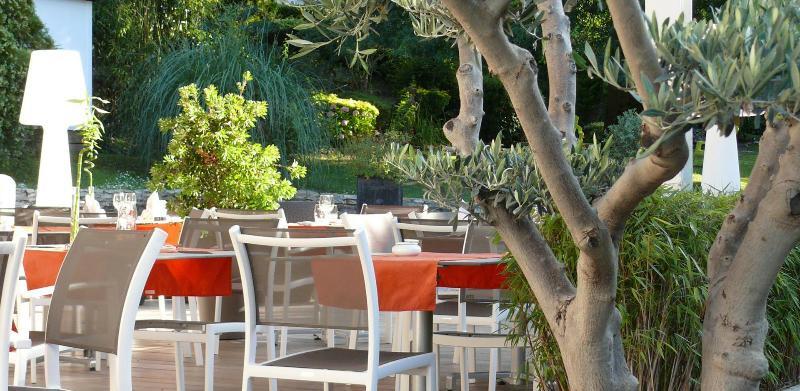 Les Criquets Hotel & Spa Blanquefort  Buitenkant foto